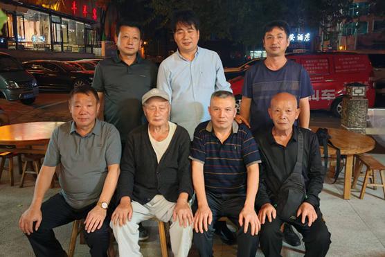 至德黔吴交流会秘书处拜访老中医