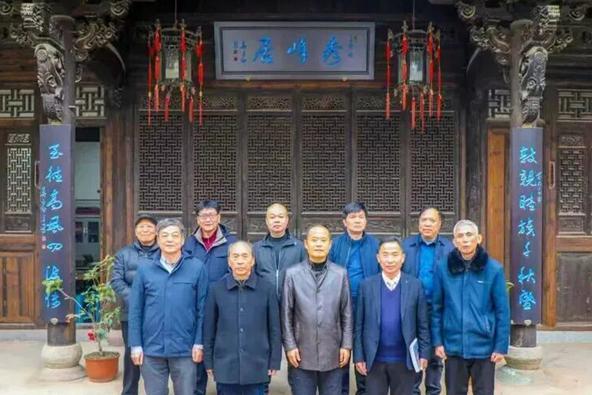 寻根溯谱续宗情  共证红粬百年源