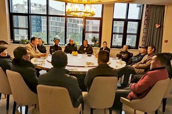 鄂冶吴氏宗亲会召开年度工作会议 凝心聚力续写家族华章