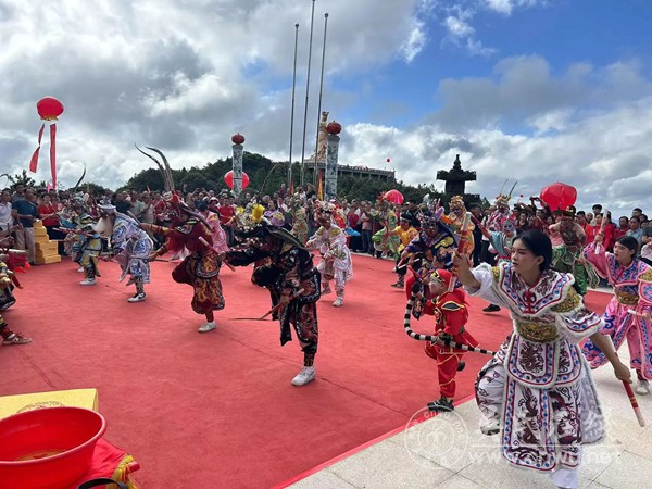 第三届吴圣天妃文化旅游节在福建兴山村兴角山举行