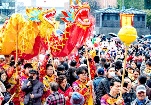 梅里古镇：借春晚余韵，泰伯庙会再掀新春热潮！