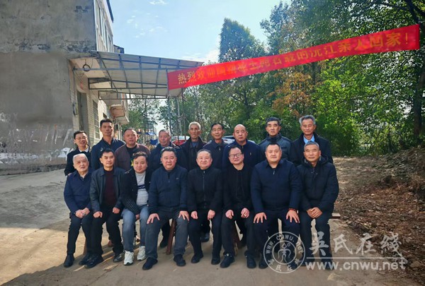 阔别故土两百载 祖宗托梦喜团圆