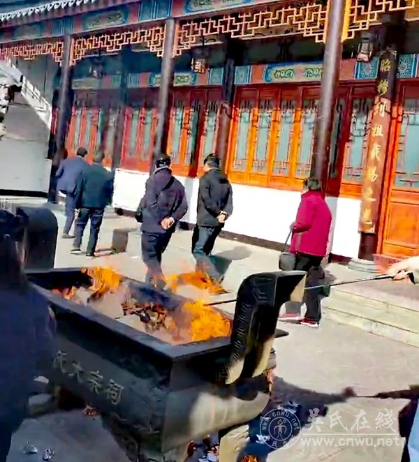 沪上吴氏宗亲归乡祭祖 故里温情续传家脉 沪上吴氏宗亲归乡祭祖 故里温情续传家脉