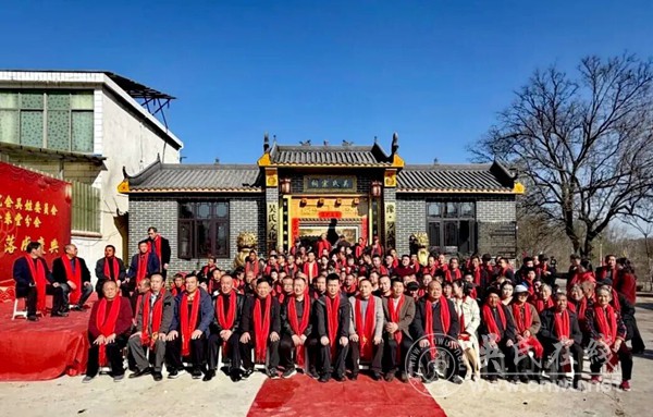 河南罗山朱堂吴氏宗祠重建落成 百年家祠续谱亲情文脉 河南罗山朱堂吴氏宗祠重建落成 百年家祠续谱亲情文脉