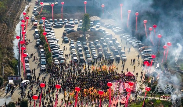 毕节七星关区青场镇(吴家屯)皂角树祖坟山冬至节祭祖庆典圆满完成 毕节七星关区青场镇(吴家屯)皂角树祖坟山冬至节祭祖庆典圆满完成