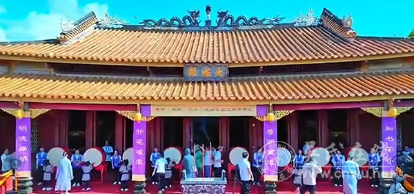 读吴仿、邦九先生文写于公祭之后 读吴仿、邦九先生文写于公祭之后