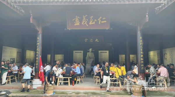吴氏宗亲代表应邀出席纪念文天祥诞辰790周年祭祀大典